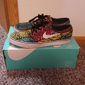 nike janoski rainbow